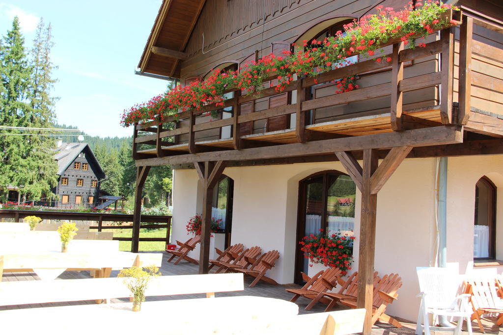 Penzión Ľadová Stratená Exterior foto